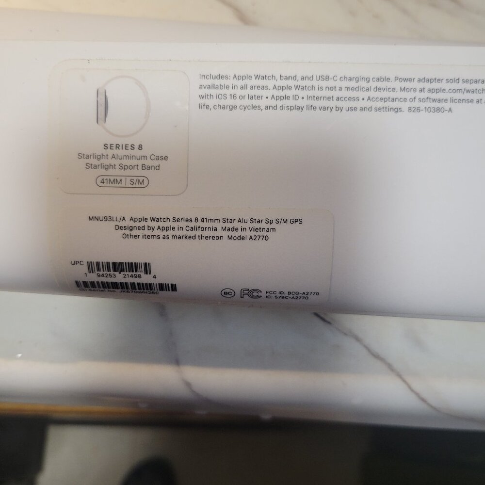 Apple watch Series 8 Starlight Aluminum Case